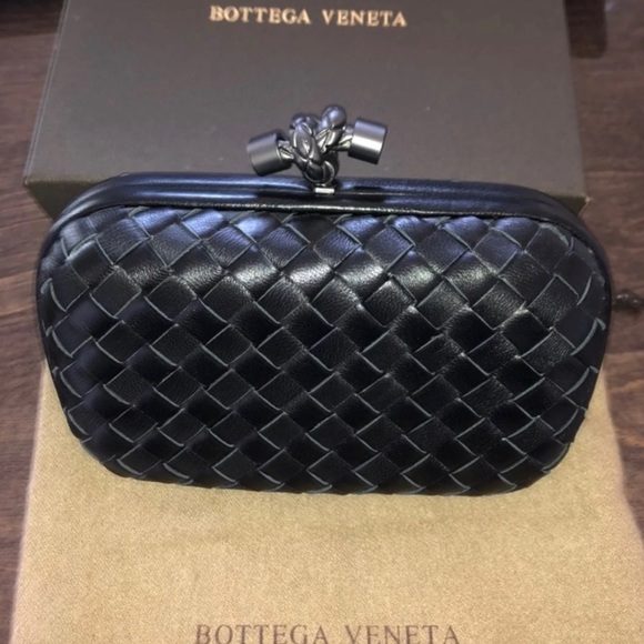 Bottega Veneta Handbags - Bottega Veneta Knot Clutch